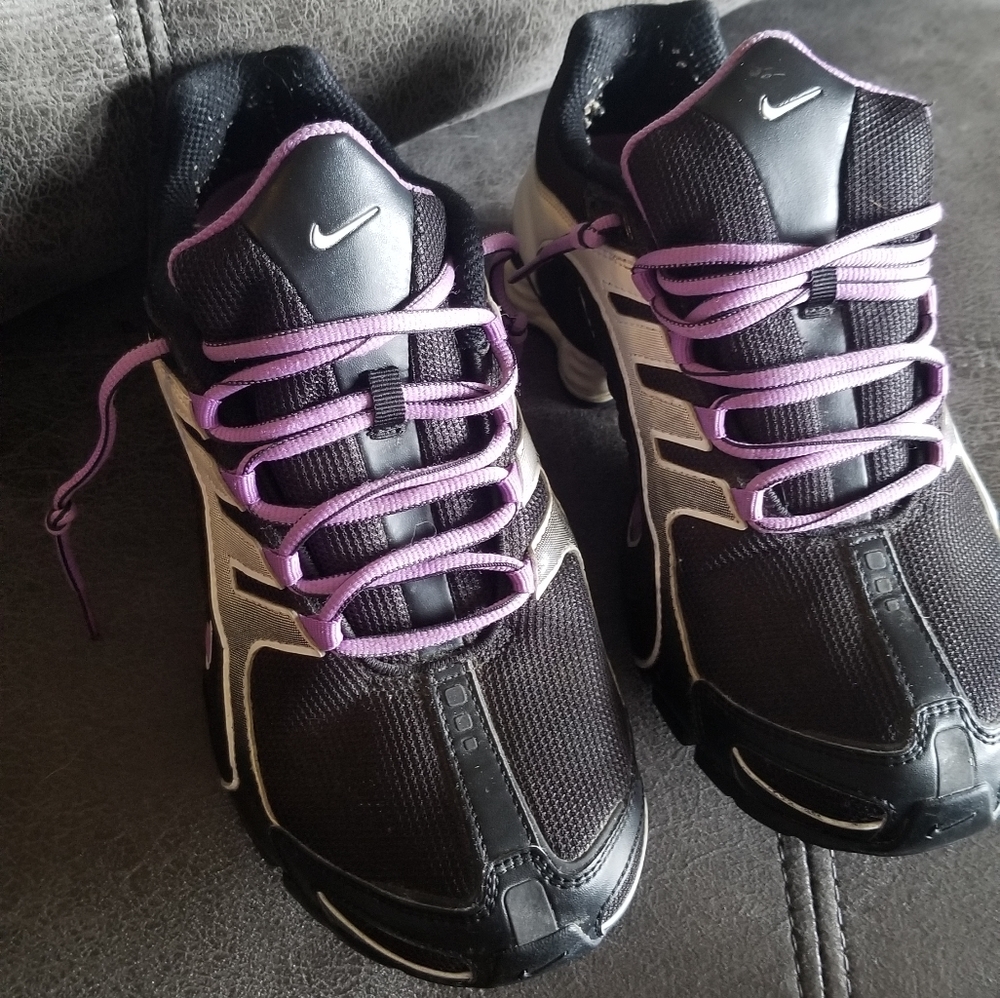 Nike Shox size 8